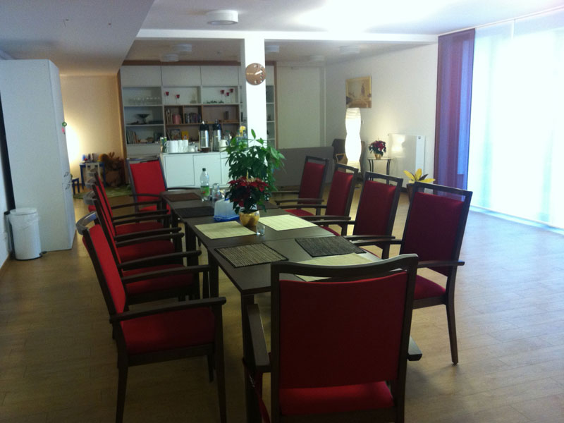Wohnzimmers im Elisabethen-Hospiz; Foto: Bürgerstiftung