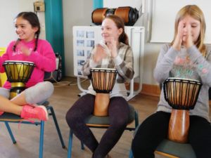 SchuleKreativ "Trommeln als Dialog" (Foto: Katharina Roß)