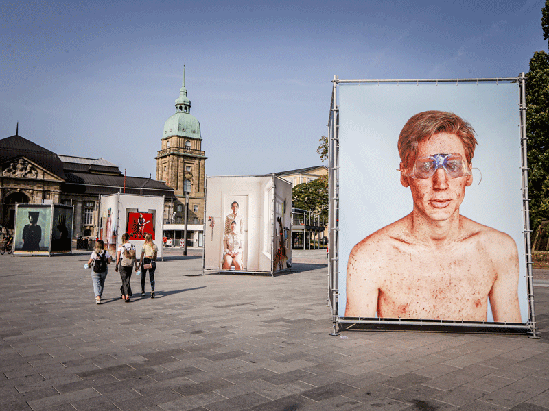 11. Darmstädter Tage der Fotografie Ausstellung am Friedensplatz